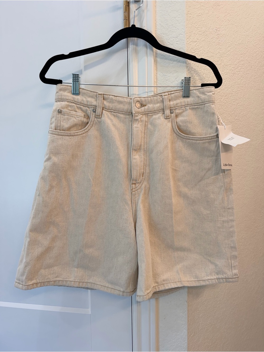 NWT & Other Stories Women’s Linen Blend Cream Denim Shorts